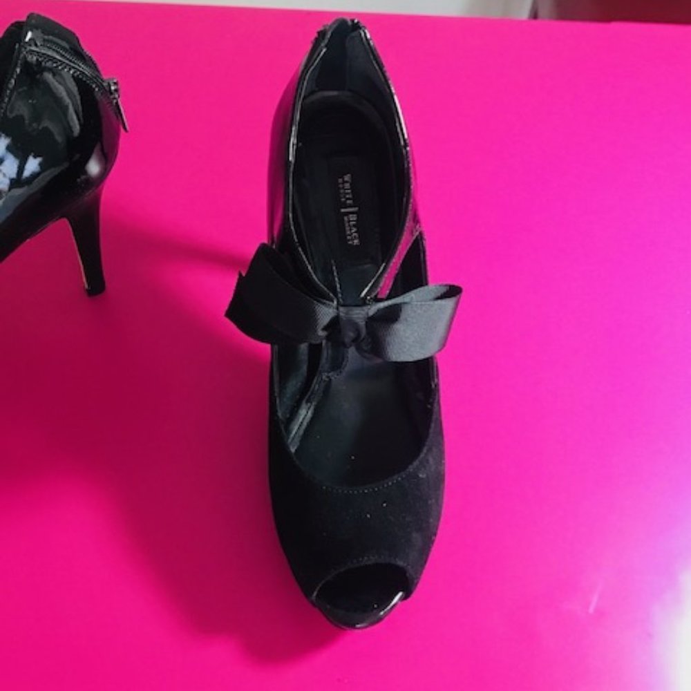Patent Leather/Suede Bow Shoes (Zip up back)